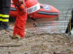 Milano, trovato cadavere in laghetto artificiale