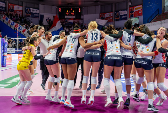 Volley Bergamo, tanti se ne andranno. Il grazie della società