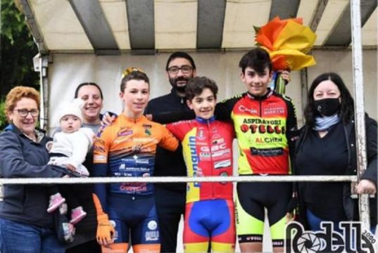Esordienti: nelle gare di Nave (Bs) Nembrini vince in volata; Ferrari in solitaria