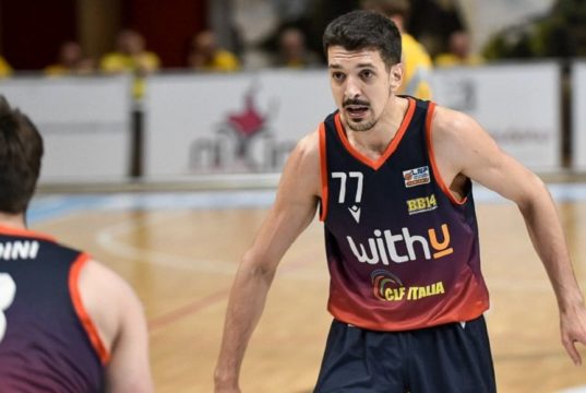 WithU Bg: applausi. Ma il sogno finisce qui