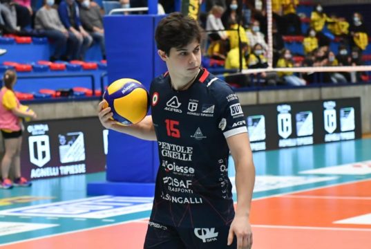 Agnelli Tipiesse, Matteo De Luca, il libero che sa battere