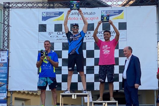 Michele Cadei, è subito vittoria alla prima tappa del Campionato italiano di moto d’acqua Vincitore della prima tappa del campionato italiano ad Ancona