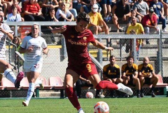 Valentina Giacinti, il gol dell’ex affonda il Milan Attaccante della Roma