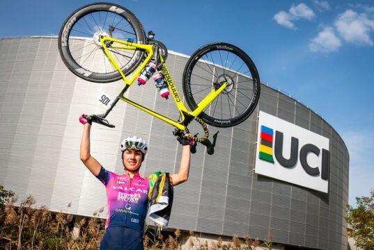 Campionati Afghani, la Valcar-Travel & Service monopolizza il podio con le sorelle Hashimi e Rezayee Ciclismo