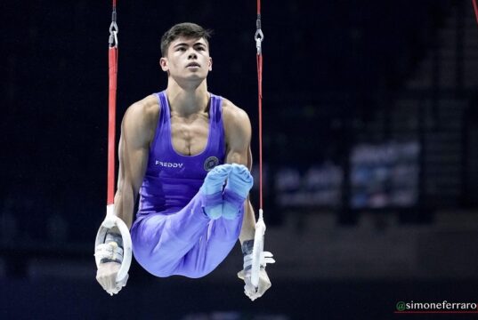 Yumin Abbadini cade. Sfiorato il podio ai Mondiali di ginnastica artistica Mondiali di ginnastica artistica