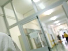 Bassetti: “Se sanità in Campania non funziona è colpa di De Luca non di Schillaci”