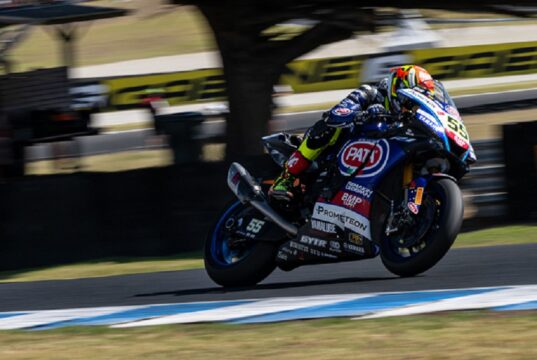 Superbike, secondo posto per Andrea Locatelli nelle prove libere del GP d’Australia Superbike