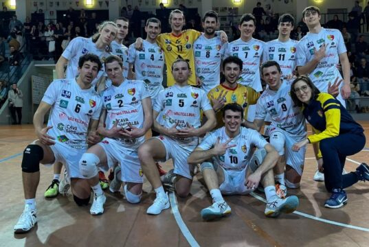 Scanzo riprende a correre. Fa suo il derby con Grassobbio con un secco 3-0 Scanzo Volley