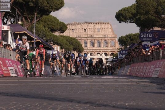 Primoz Roglic vince il 106º Giro d’Italia, Mark Cavendish si aggiudica l’ultima tappa Giro d'Italia