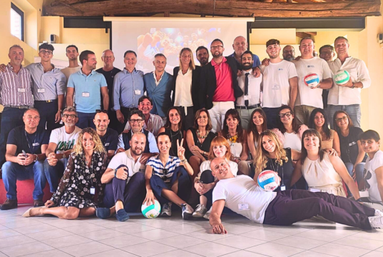 Maurizia Cacciatori ora è animatrice di Team Building per aziende Team Building