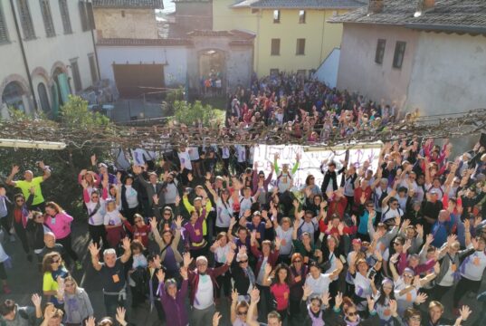 “4 passi con Laura”, a Casnigo camminata solidale Casnigo