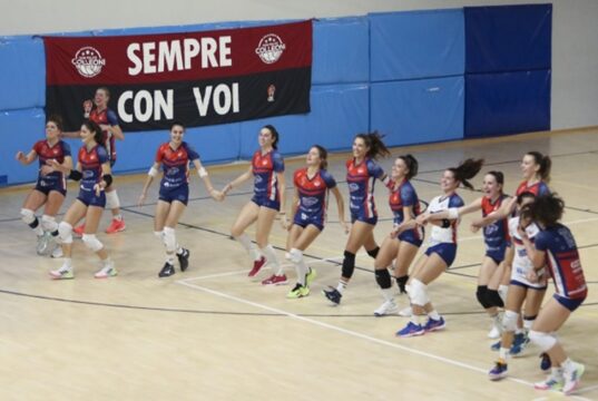 Baccolo trascina la Pallavolo Don Colleoni alla vittoria. 3-1 su Moncalieri Pallavolo Don Colleoni
