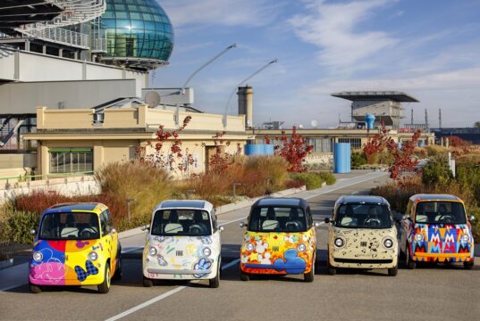 Disney 100: 5 Topolino one-off sul Tetto del Lingotto Fiat Topolino