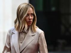 Ucraina, Meloni arrivata a Kiev: vede Zelensky e presiede G7