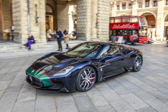 Maserati MC20 Club Italia: tributo alla casa del Tridente Maserati