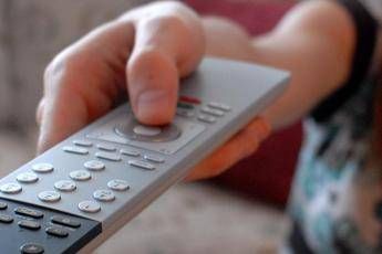 Ascolti tv, ‘Battiti Live Compilation’ su Canale5 vince in prime time con share del 17,1 %