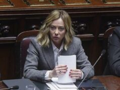 Ucraina, Meloni condanna elezioni farsa Putin e gela Macron: “No invio truppe”