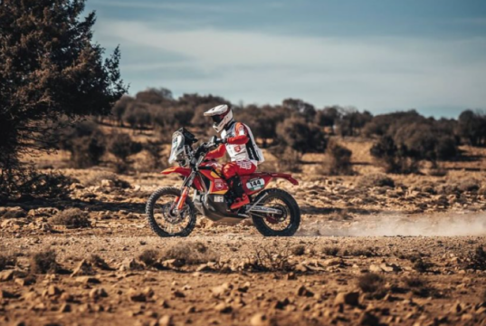 Fontana giunge ai piedi del podio nella 9.a tappa dell’Africa Eco Race. Gritti consolida la quarta posizione in classifica Africa Eco Race