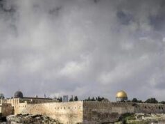 Gerusalemme, media: oltre 460 coloni israeliani assaltano moschea di Al-Aqsa