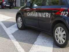 Modena, si barrica in casa con la moglie a Pavullo: trattative in corso
