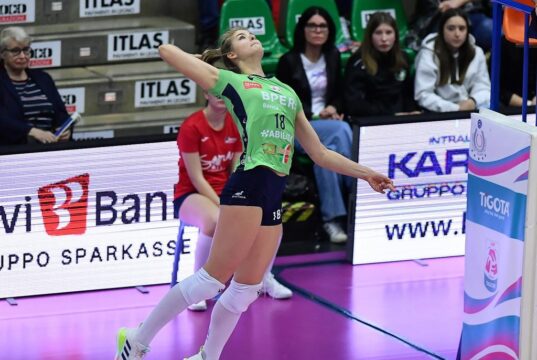 Volley Bergamo non scalfisce la roccia Imoco che vince tutti e tre i set Volley Bergamo