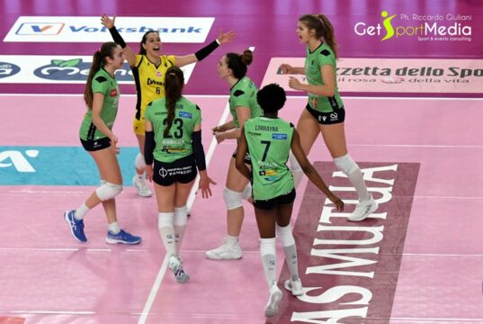 Volley Bg