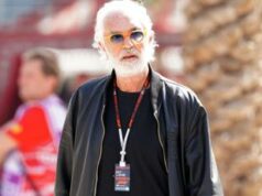 Briatore: “Come fa a vivere una famiglia con 4000 euro al mese?”