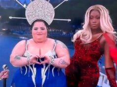 Parigi 2024, minacce di morte a protagonista cerimonia d’apertura