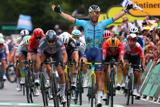 Tour de France, Mark Cavendish vince la 5a tappa e batte il record di Eddy Merckx Tour de France