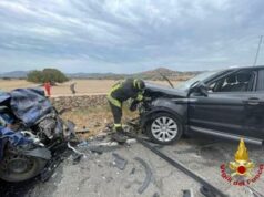Incidente in Sardegna, frontale tra due auto sulla Olbia-Loiri: 1 morto