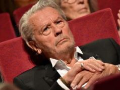 Morte Alain Delon, la compagna: “I figli non mi hanno permesso di salutarlo”