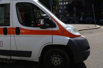 Tragedia a Genova, bimbo di 5 anni cade da una finestra al terzo piano e muore