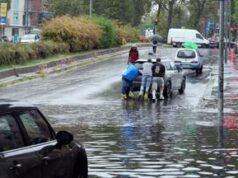 Maltempo, da Milano a Roma piogge e vento sferzano l’Italia: danni e disagi