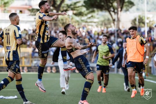 Serie B 7.a giornata: risultati e classifica. La Juve Stabia ferma il Pisa, che rimane capolista solitario Juve Stabia