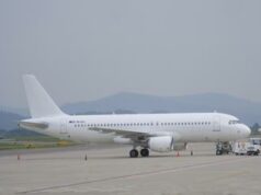 Pilota muore in volo: atterraggio d’emergenza a New York