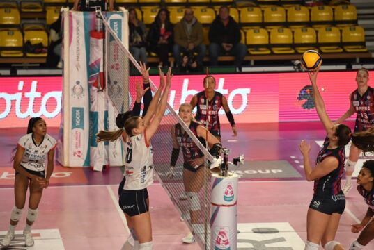 Bergamo sbatte contro il muro di Chieri e cede il match per 3-1 Volley