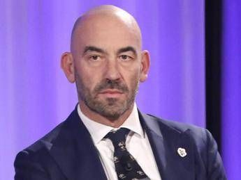 Insulti e minacce all’infettivologo Matteo Bassetti, prosciolti quattro imputati