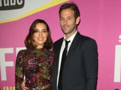 Jeff Baena morto suicida, la moglie Aubrey Plaza: “Tragedia inimmaginabile”