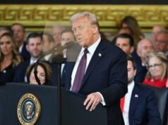 Trump giura da presidente, il discorso: “Età dell’oro Usa inizia ora”