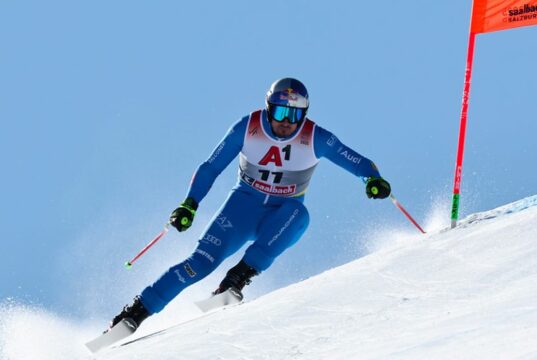 Mondiali di sci alpino: Franjo Von Allmen vince la discesa libera; Dominik Paris sfiora il podio, lontano Mattia Casse Mondiali sci alpino