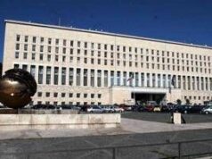 Egitto, in fiamme nave da crociera: a bordo anche italiani