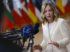 Ucraina, Meloni lavora a vertice Parigi: Italia c’è ma resta nodo invio truppe