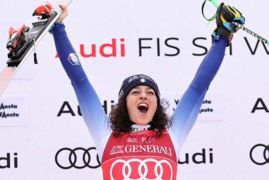 Federica Brignone, superfelice, vince la Coppa del mondo generale con tre gare di anticipo Sci