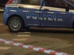 Salerno, salumiere ucciso a coltellate nel suo negozio: fermato 33enne