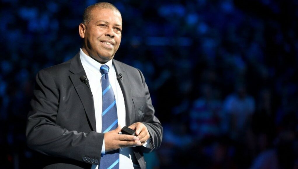 Carlos Bernardes