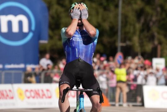 Giro d’Italia: Prodhomme vince la diciannovesima tappa, Del Toro allunga in classifica generale Giro d'Italia