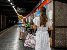 Pregliasco: “Superare visione negativa mascherina, usarla se e quando serve”