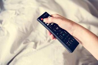 Ascolti tv, in prime time è testa a testa Rai1-Canale 5