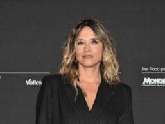 Francesca Barra nuda su sito per adulti: “Immagini create con IA”