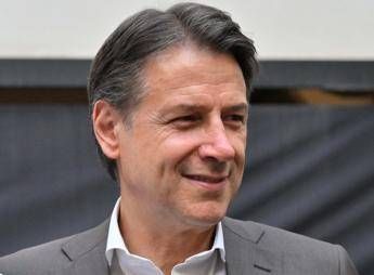 M5S, Conte confermato presidente: “Avanti, tutti insieme, a testa alta”
